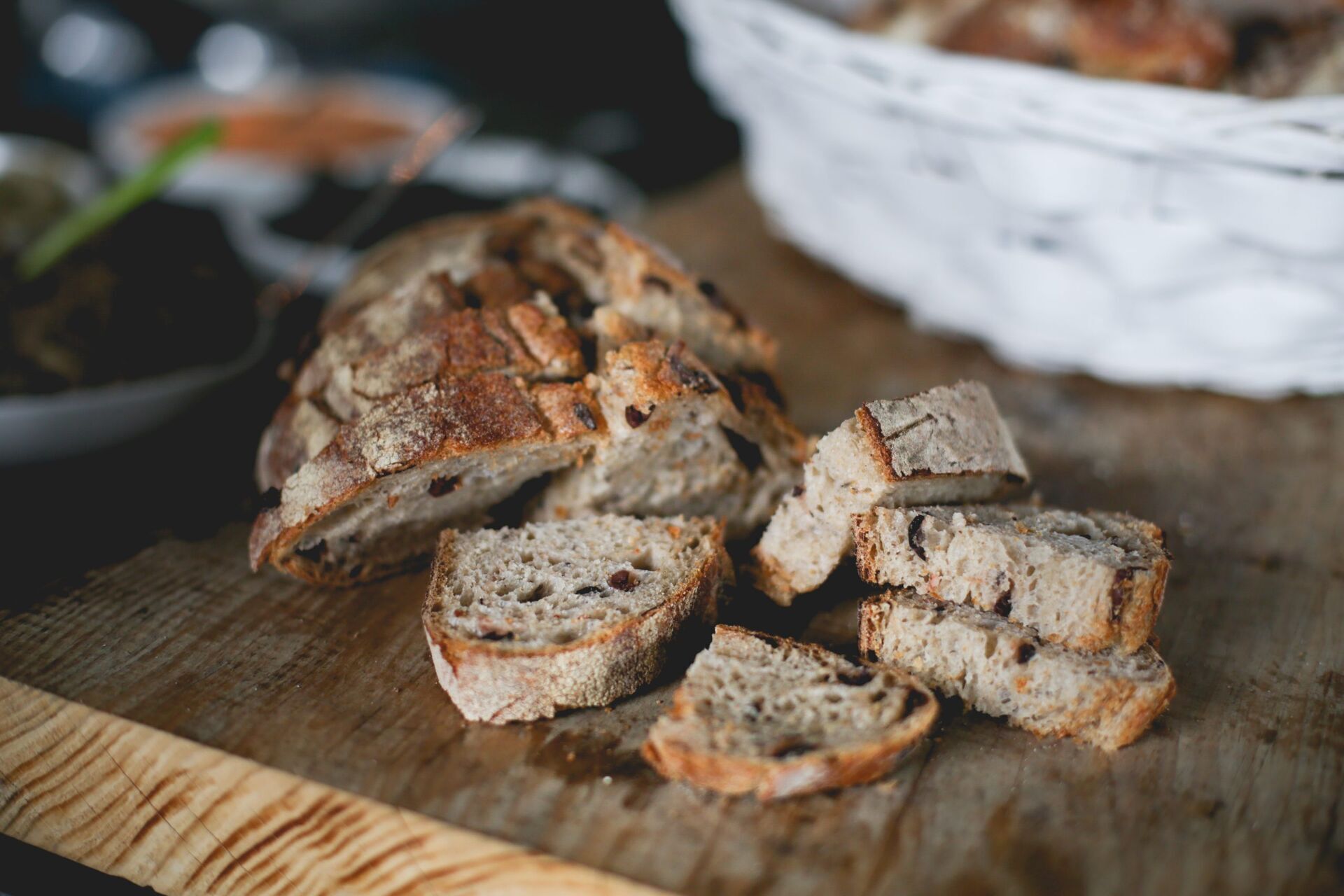 Pieczenie chleba w domu - tradycyjne i nowoczesne metody
